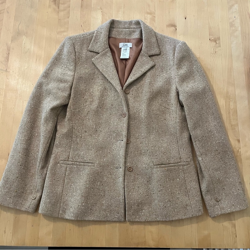 Elegant Tan Women's Blazer Tweed
